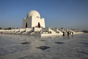 Explore Karachi: The City of Lights